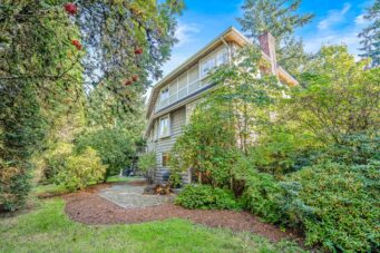 5219 Headland Drive